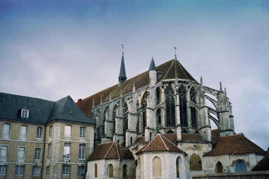 Charmant Studio A Deux Pas De La Cathedrale Шартр Екстер'єр фото
